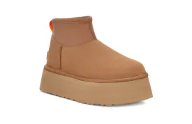 UGG Women's Classic Mini Dipper – Bold, Cozy & Fashion-Forward